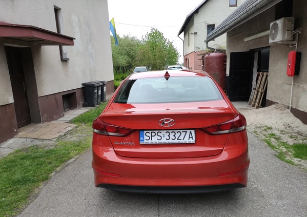 Hyundai Elantra cena 58000 przebieg: 117000, rok produkcji 2017 z Warka małe 79